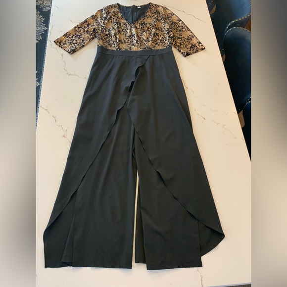 Jumpsuit  Long Split Pants Cocktail Gold Black Sparkle Jumpsuit Size Large NWOT - Picture 4 of 12